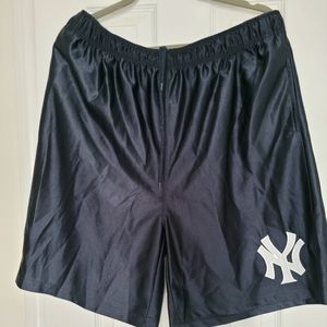 NY YANKEES MEN'S SWIM TRUNKS